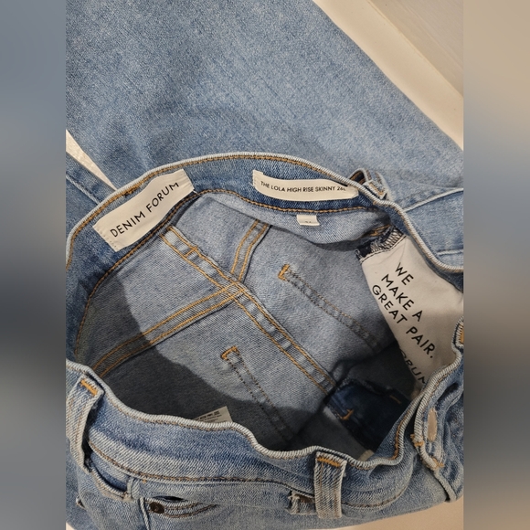 Aritzia Denim Forum Lola high rise skinny jeans, size 26 - Picture 6 of 8